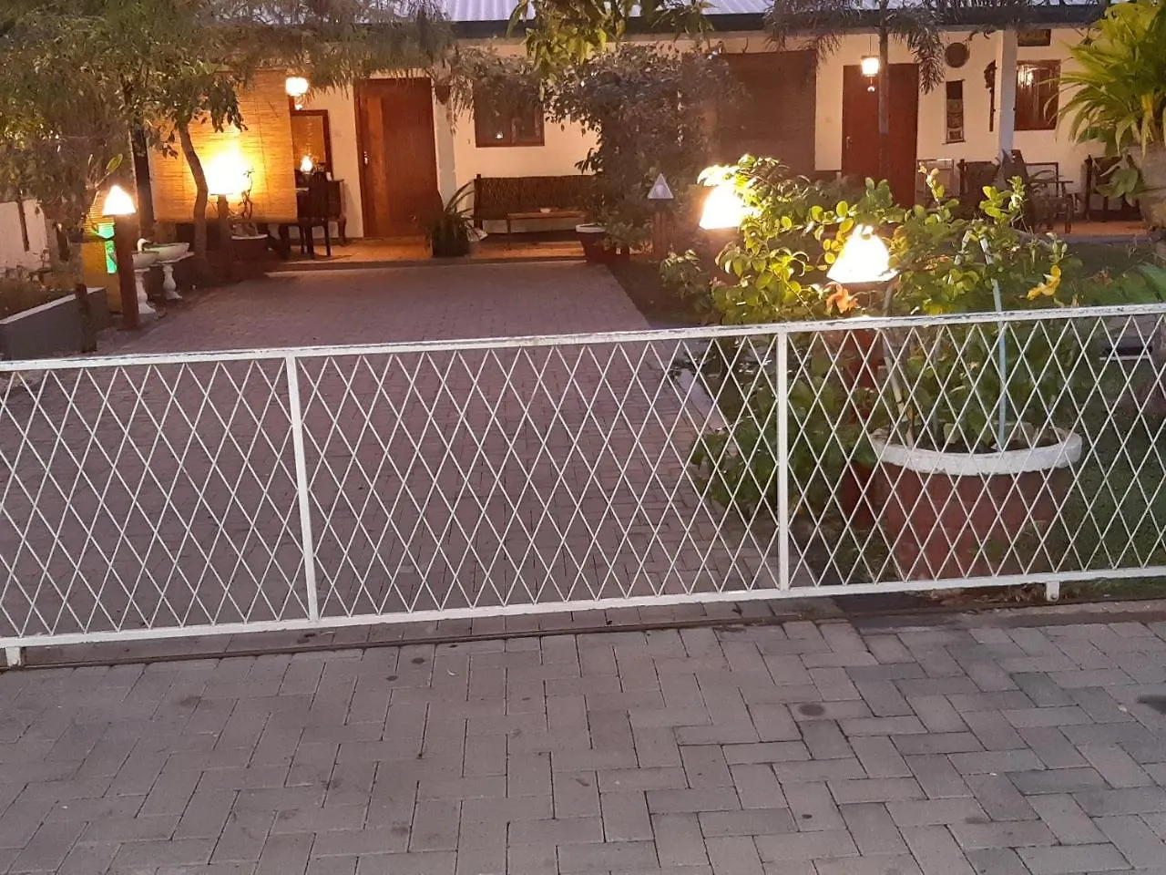 Villa 67 尼甘布 3*,  斯里兰卡