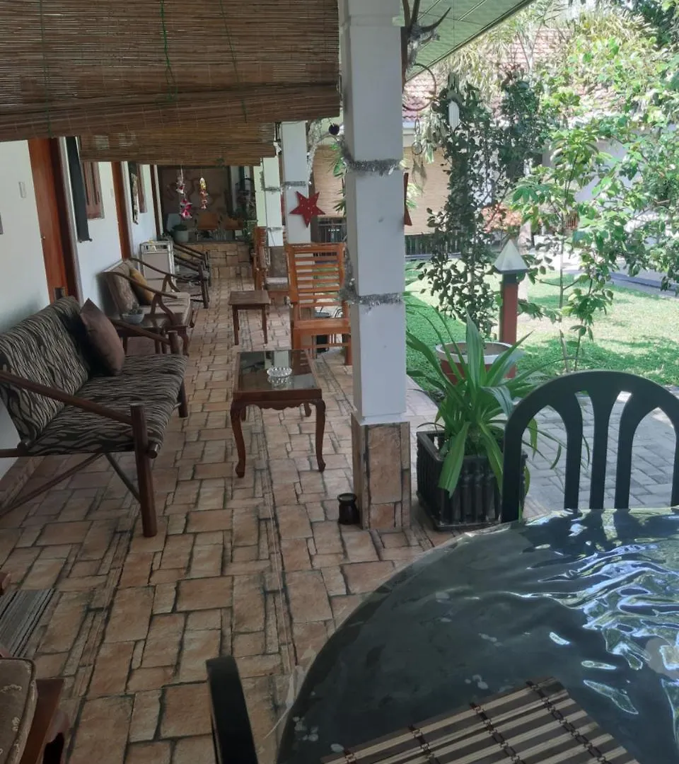 Villa 67 Negombo Oda ve Kahvaltı